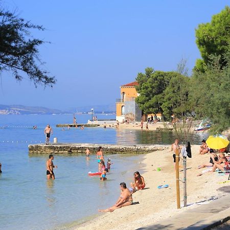 Apartments By The Sea Kastel Kambelovac, Kastela - 17188 Kültér fotó