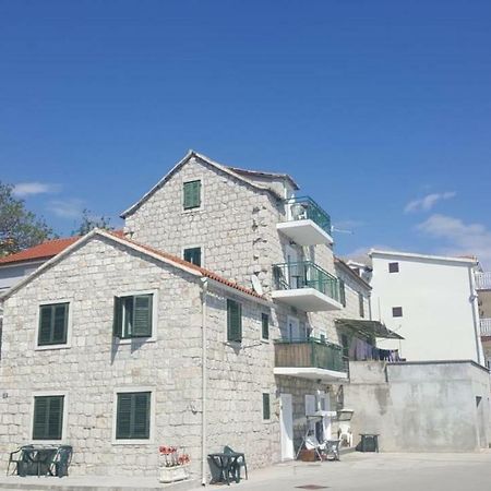 Apartments By The Sea Kastel Kambelovac, Kastela - 17188 Kültér fotó